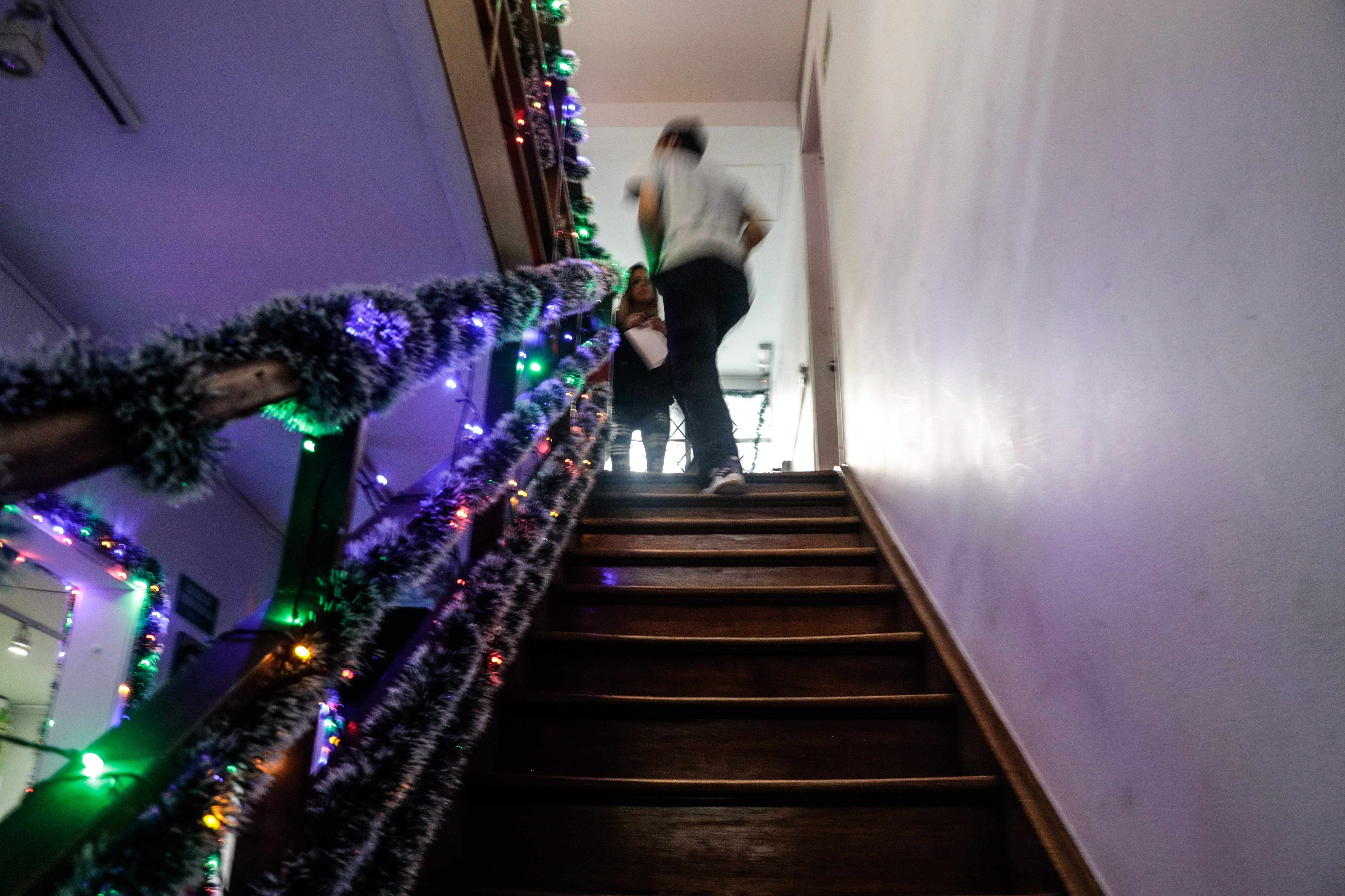 La música, el humo y la conversación marcaron una Navidad distinta para quienes participaron en la primera novena fumable abierta al público en Bogotá.