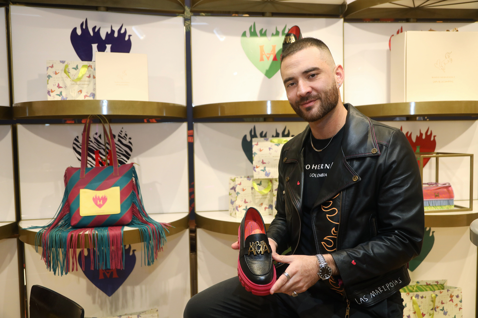 Corazón de fuego, la nueva colección de Mario Hernández y La rubia inmoral