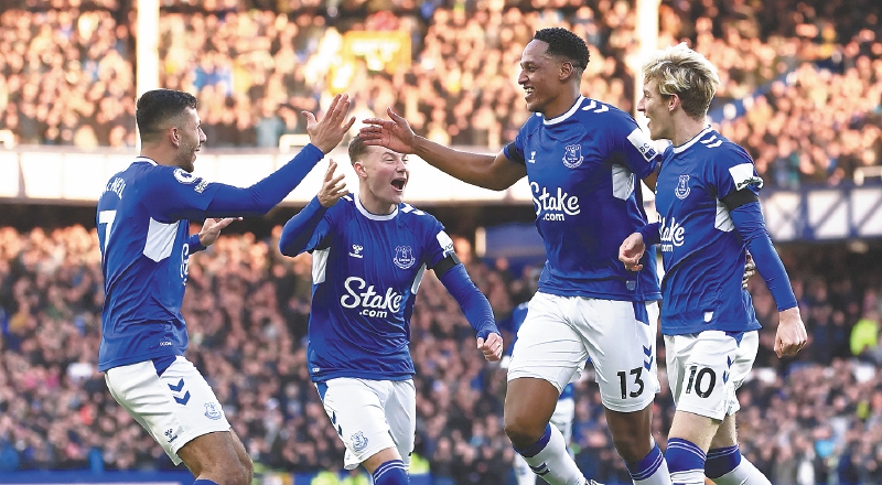 Video: el gol de Yerry Mina que le da vida a Everton en la Premier League