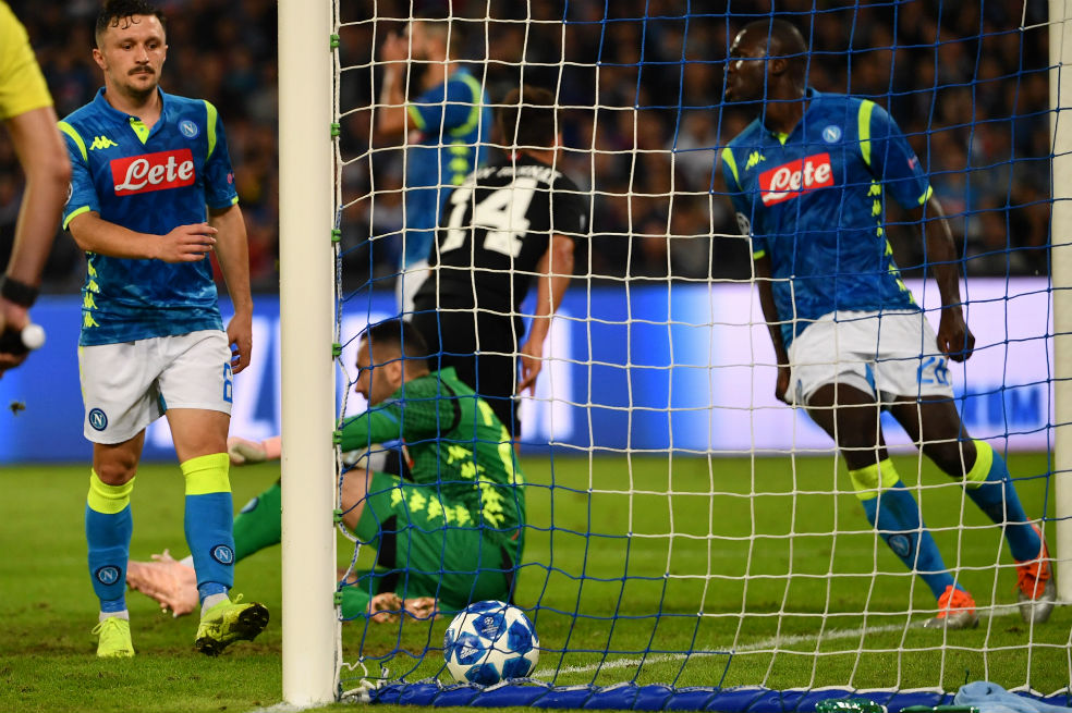 Napoli y PSG empataron y apretaron el Grupo C