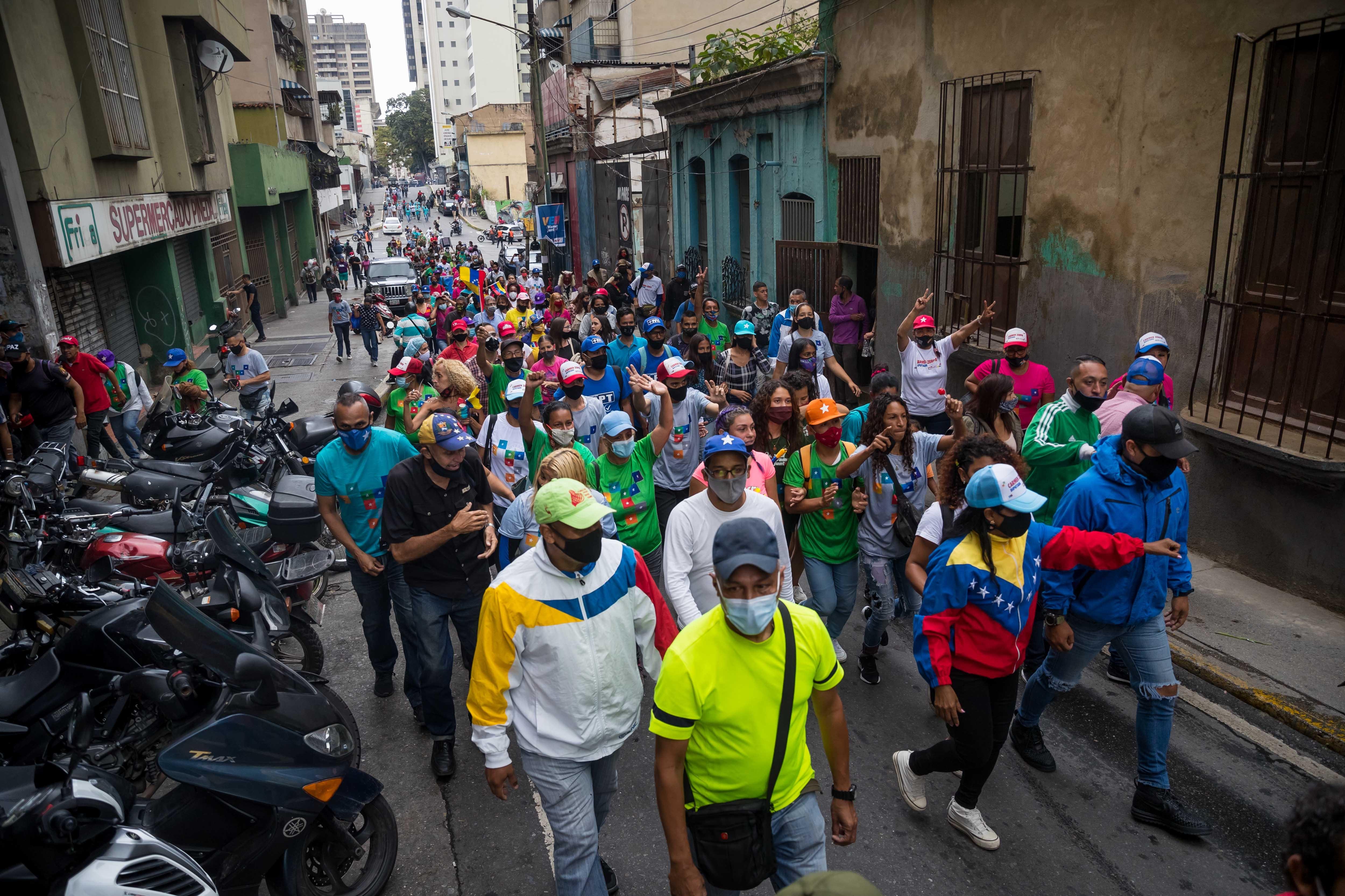 Elecciones en Venezuela ahondarán las tensiones con Colombia, según estudio