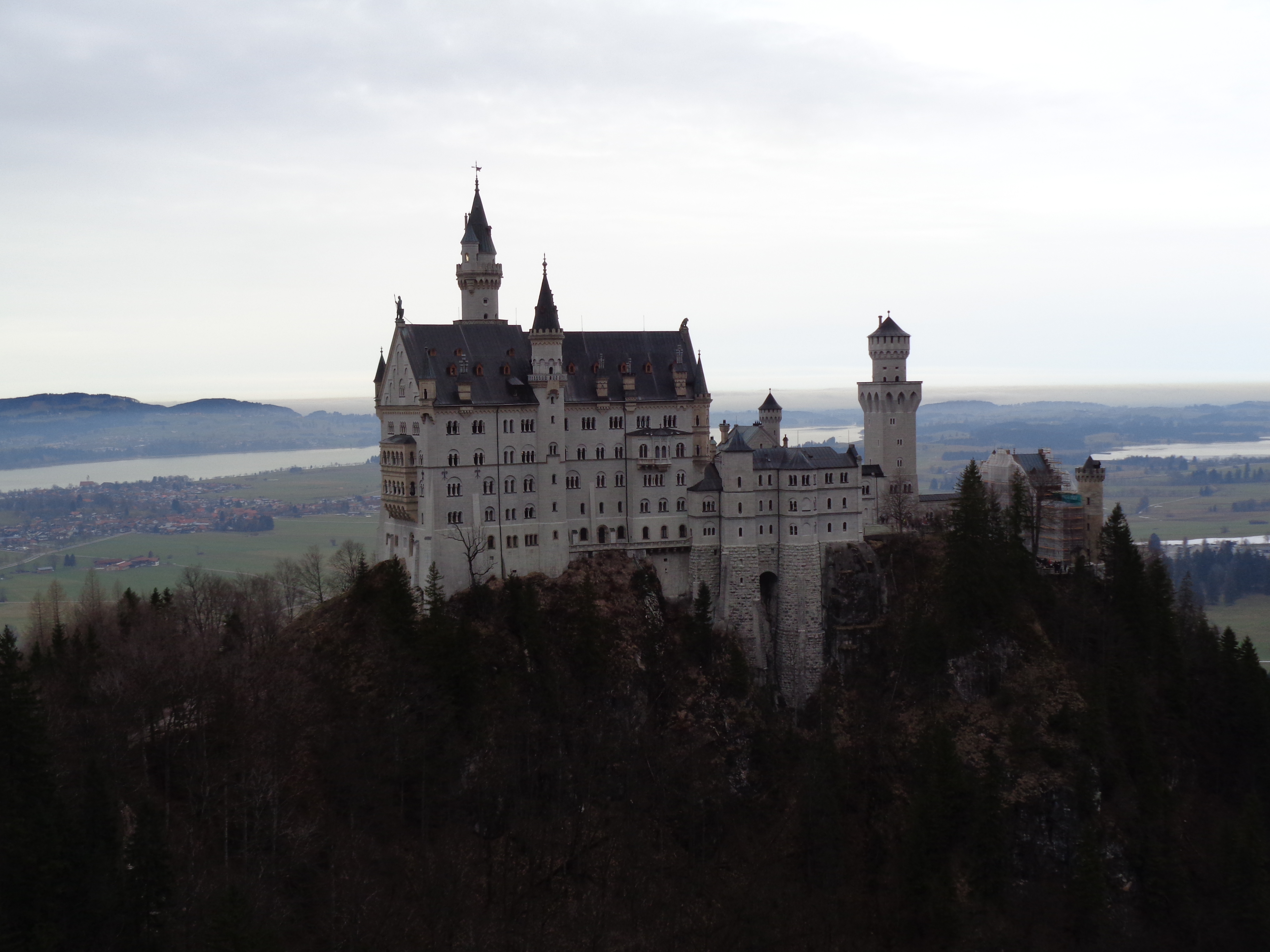 Al sur de Múnich, al castillo de Neuschwanstein se puede llegar en Flixbus. Célebre por inspirar a Walt Disney para construir su castillo de fantasía.