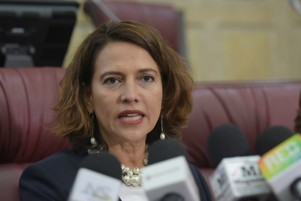 “El compromiso del Gobierno para radicar mensaje de urgencia se mantiene”: mininterior
