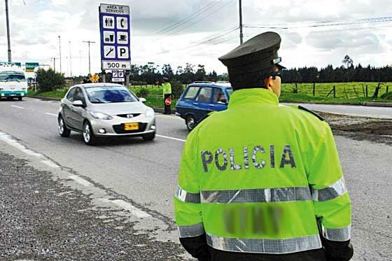 Le robaron la camioneta a un general de la Policía en Bogotá