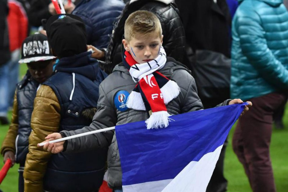 El terror y la barbarie se adueñaron de la sede de la Eurocopa
