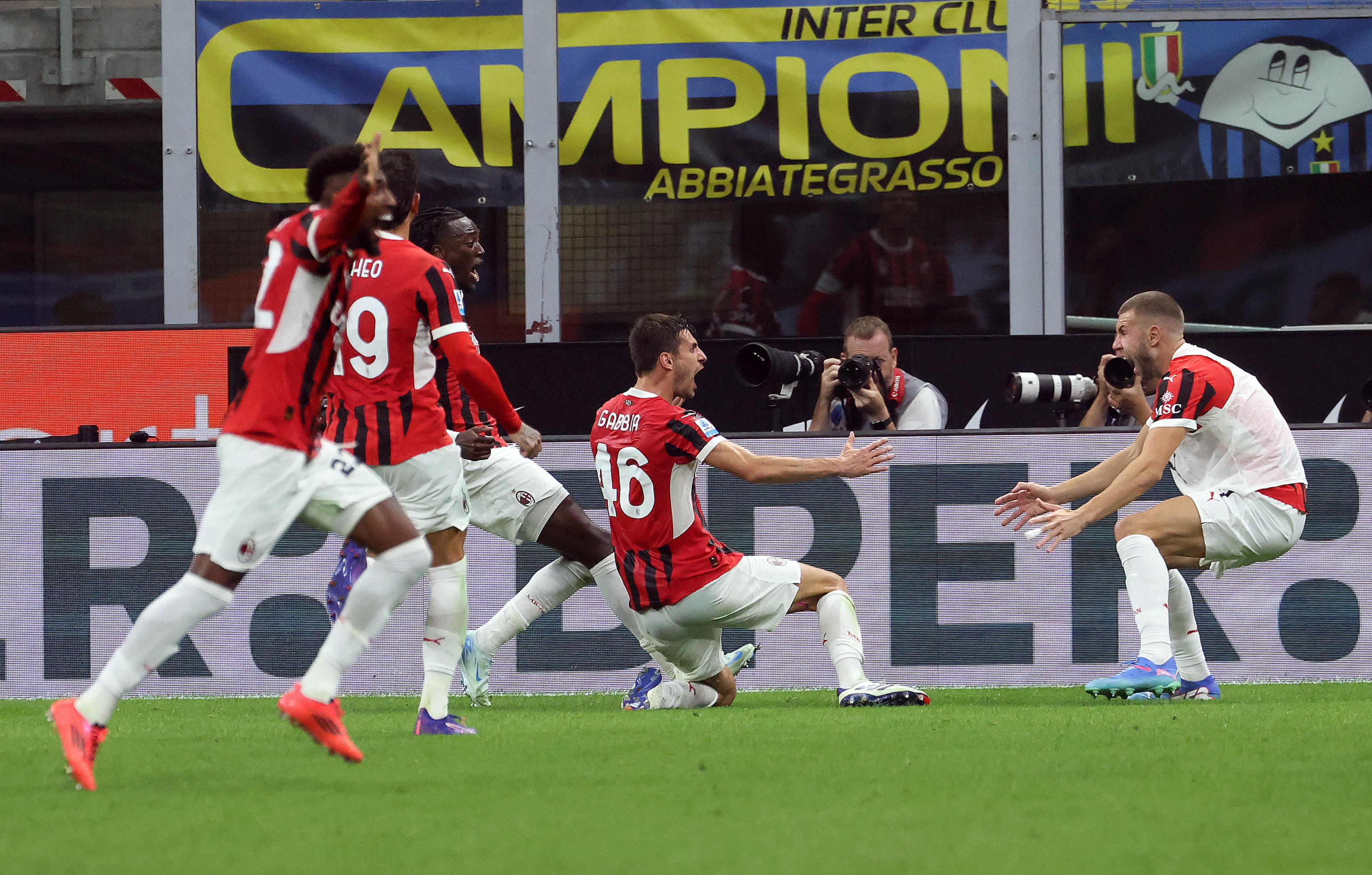 Milan le ganó al Inter el Clásico de la Madonnina