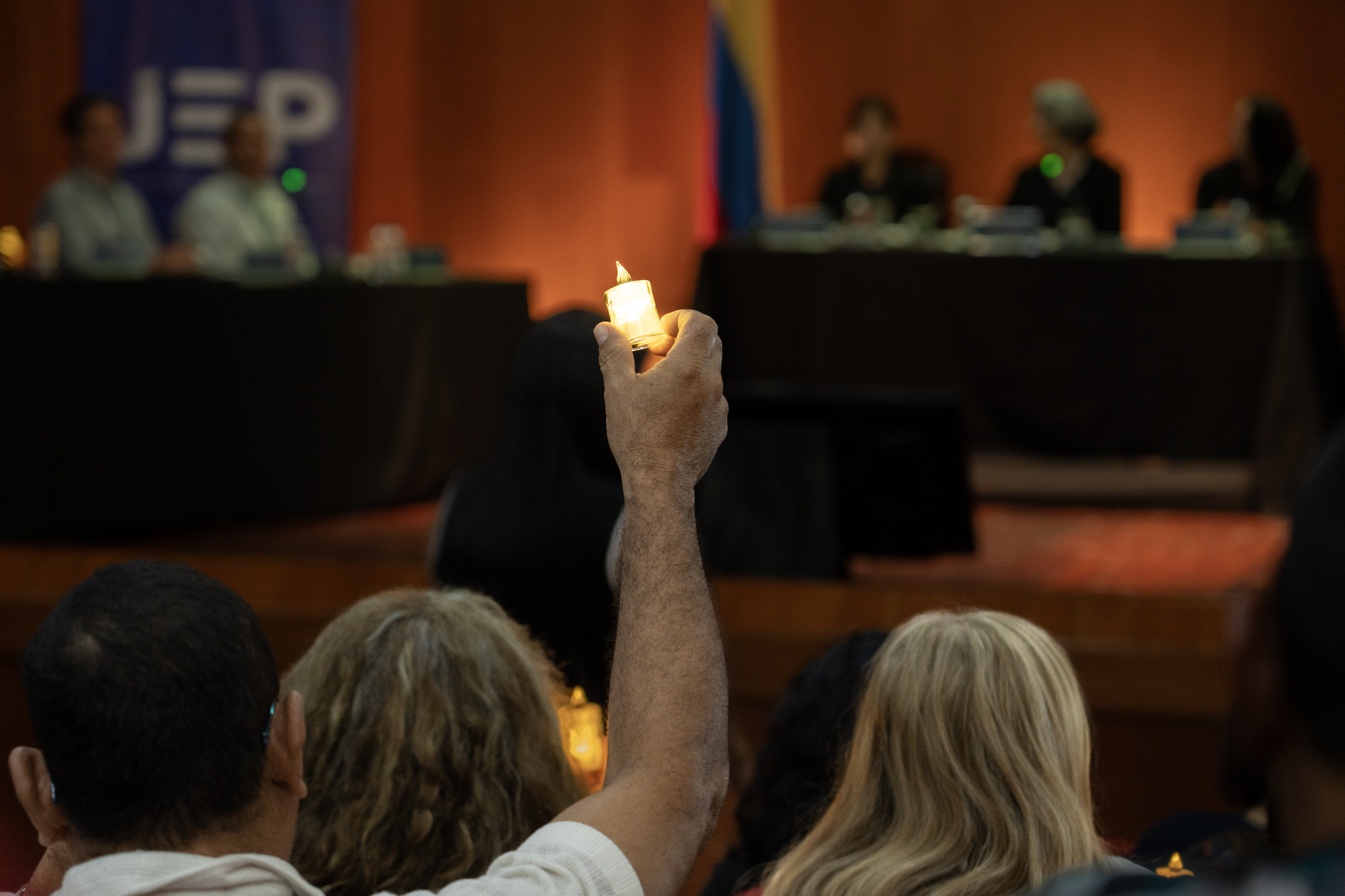 Exmandos medios del Bloque Magdalena Medio de las exfarc reconocen sus crímenes ante las víctimas