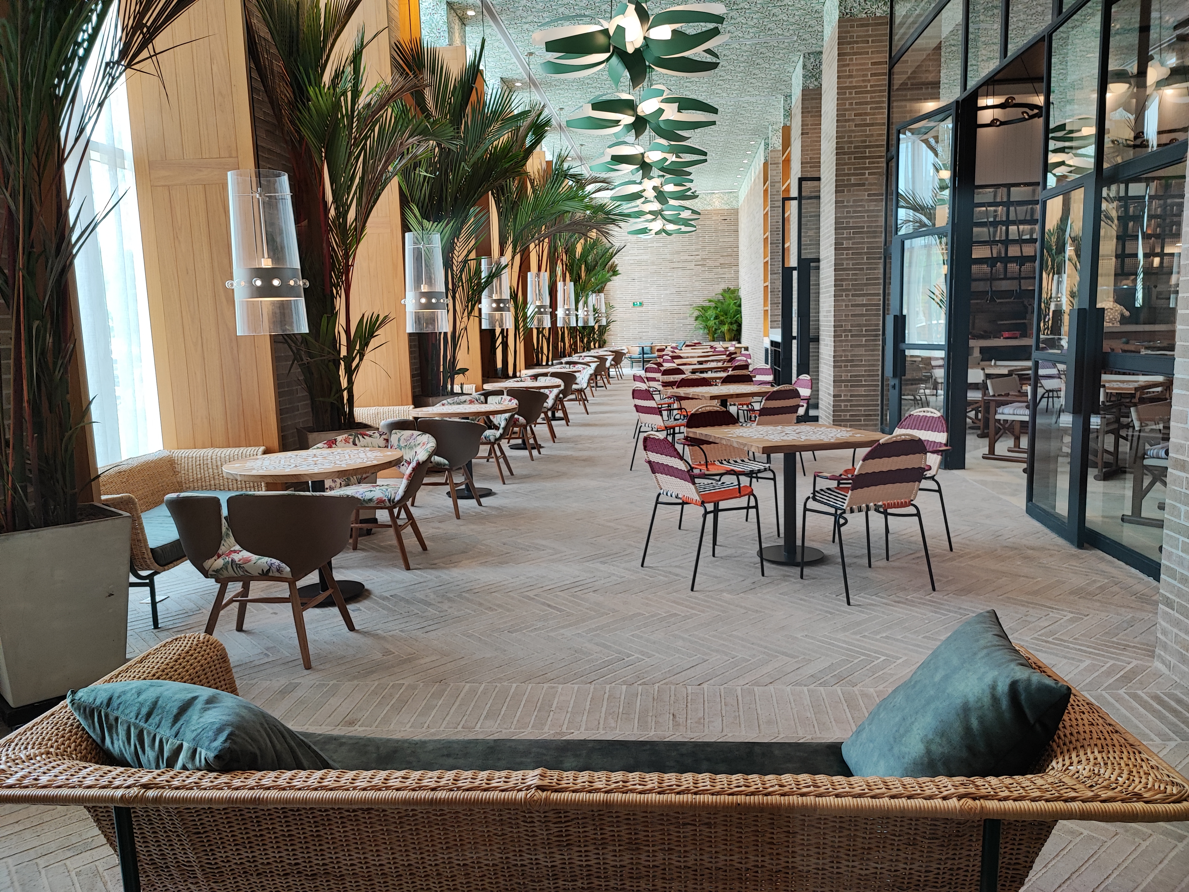 El hotel Marriott Barranquilla está ubicado en la zona norte de la ciudad, a solo 40 
minutos del Aeropuerto Internacional Ernesto Cortissoz.