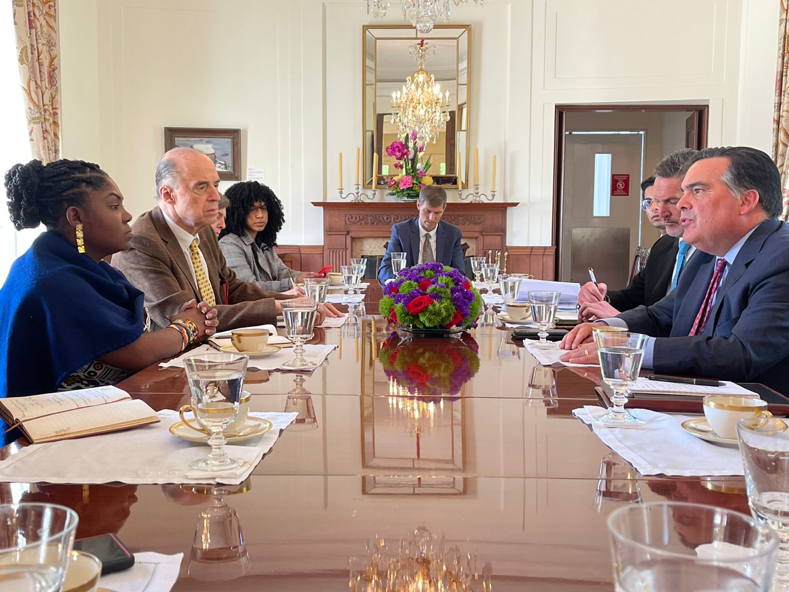 Francia Márquez se reunió con embajador de EE.UU en Colombia para hablar de paz