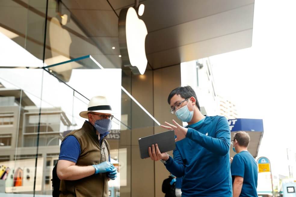 A diferencia de sus pares, Apple planea reabrir oficinas pronto