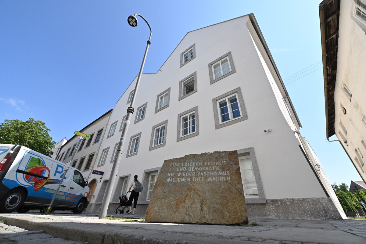 La casa donde nació Hitler en Austria abre como comisaría tras décadas de polémica