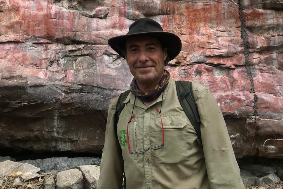 Carlos Lasso, el biólogo que explora el mundo oculto de las cuevas colombianas