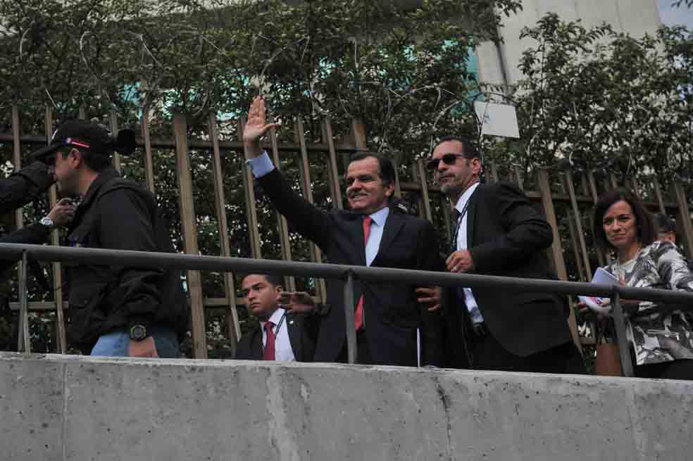 Primer cara a cara entre Zuluaga y la Fiscalía