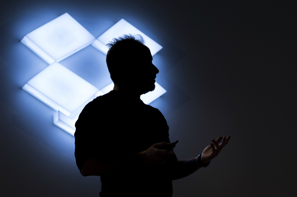 Dropbox aspira a recaudar hasta US$648 millones en su entrada a la bolsa