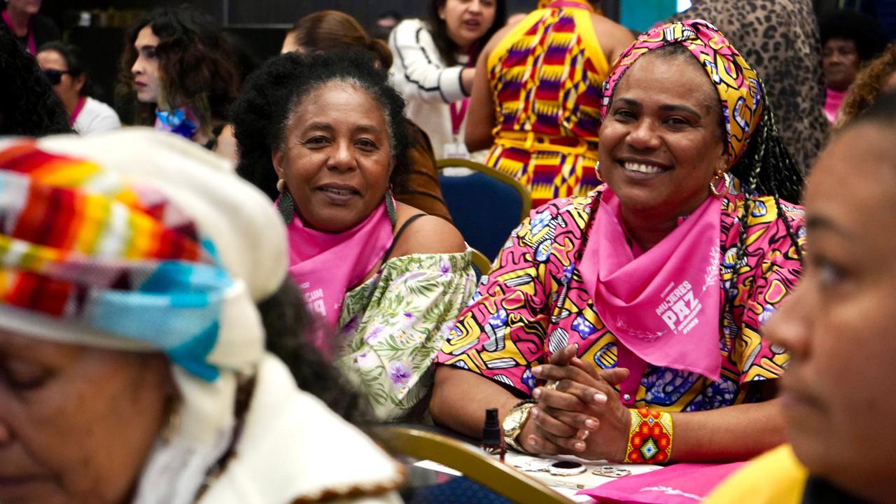 Colombia presenta plan para fortalecer papel de las mujeres en construcción de paz