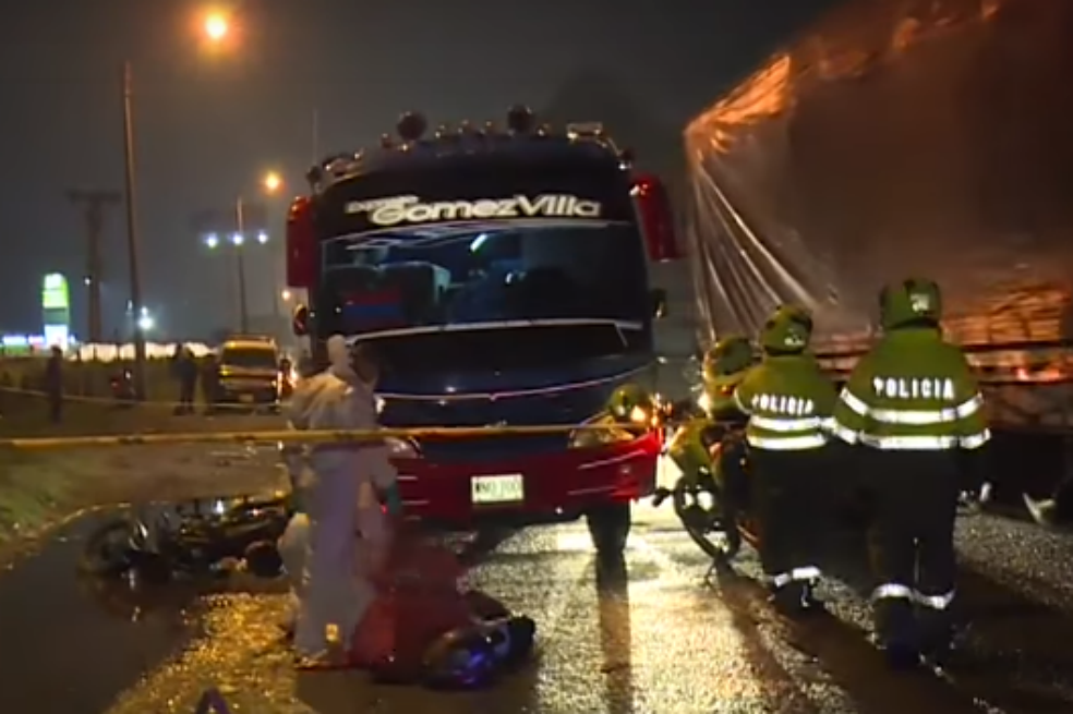 Una menor, que iba como parrillera de una moto, muere en accidente en el norte de Bogotá
