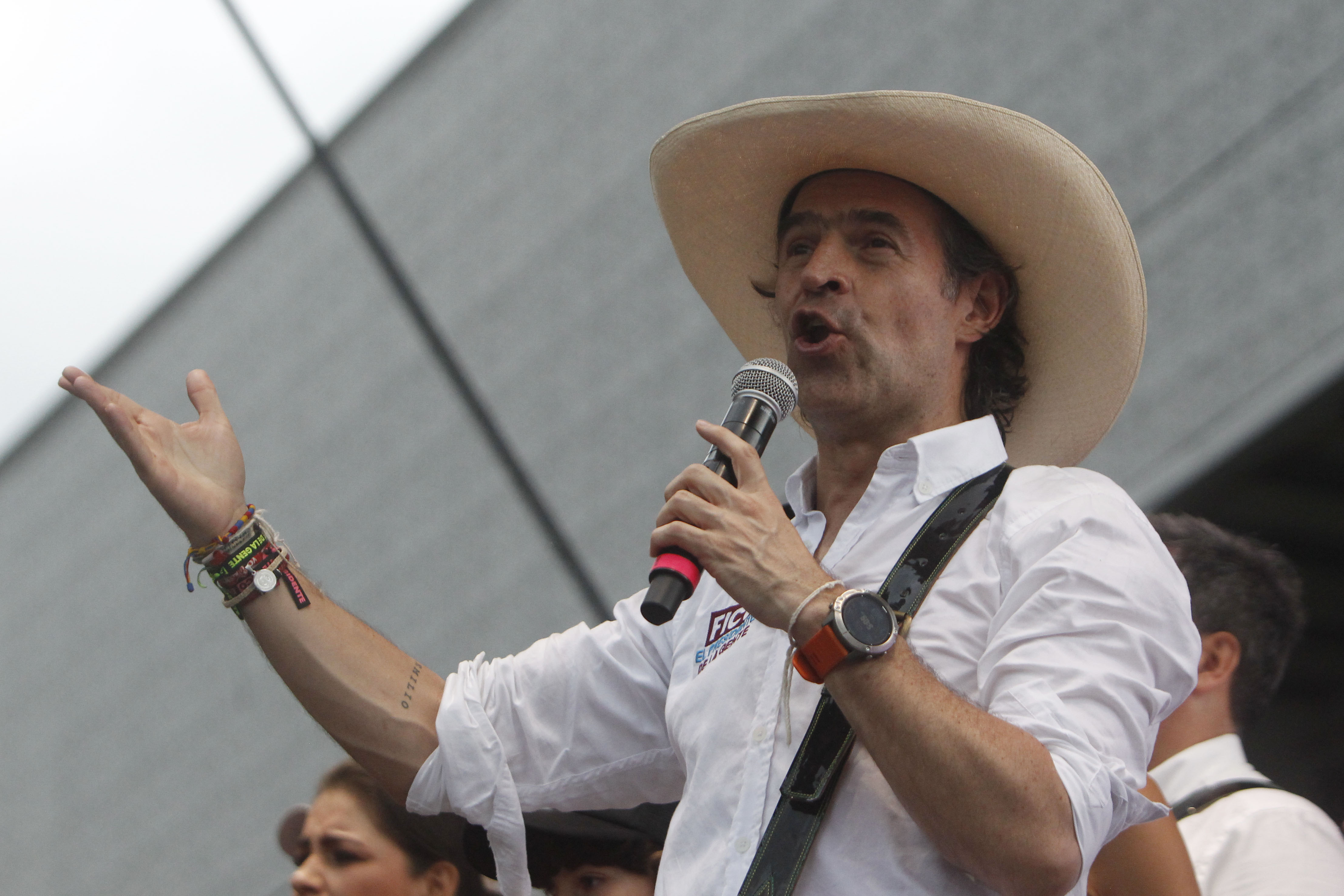 Niegan tutela de Federico Gutiérrez contra senador Armando Benedetti