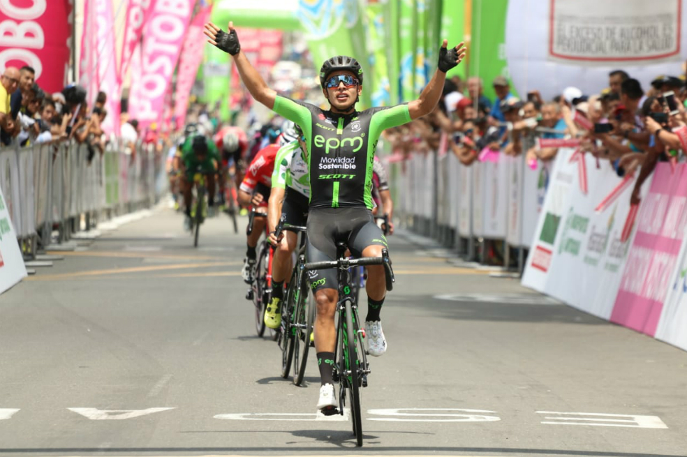 Diego Ochoa se quedó con la segunda etapa de la Vuelta a Colombia
