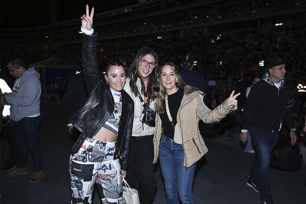 Michel Salazar Alejandra barrios Diana piedrahita Coldplay