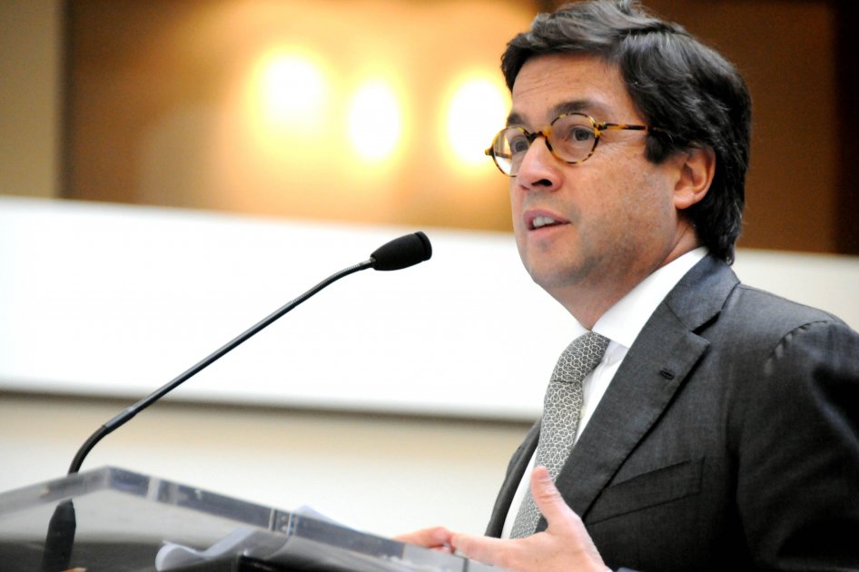 “Los riesgos para la economía mundial son gigantescos”: BID
