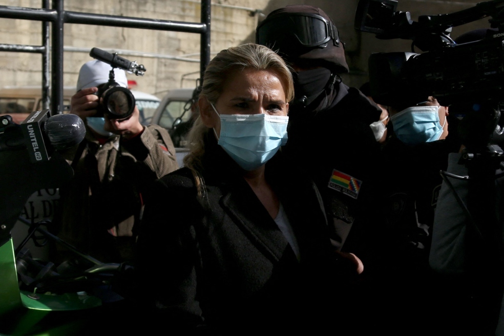 Bolivia: Fiscalía acusa formalmente a Jeanine Áñez por autoproclamarse presidenta