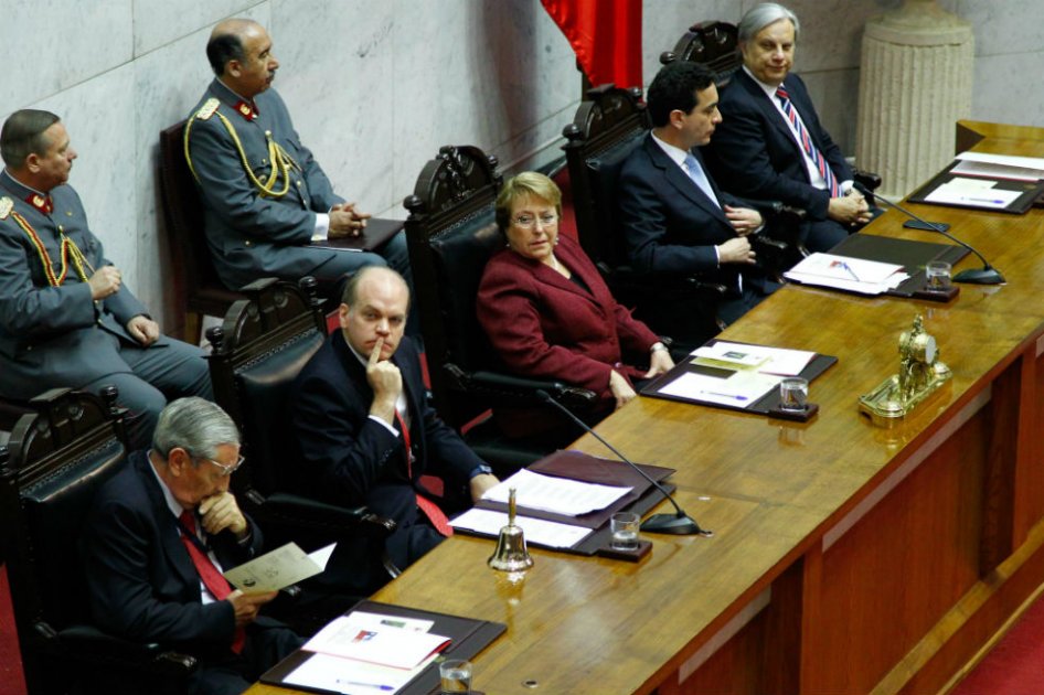 La presidenta de Chile, Michelle Bachelet, participa en una rendición de cuentas en el Congreso de ese país. /EFE