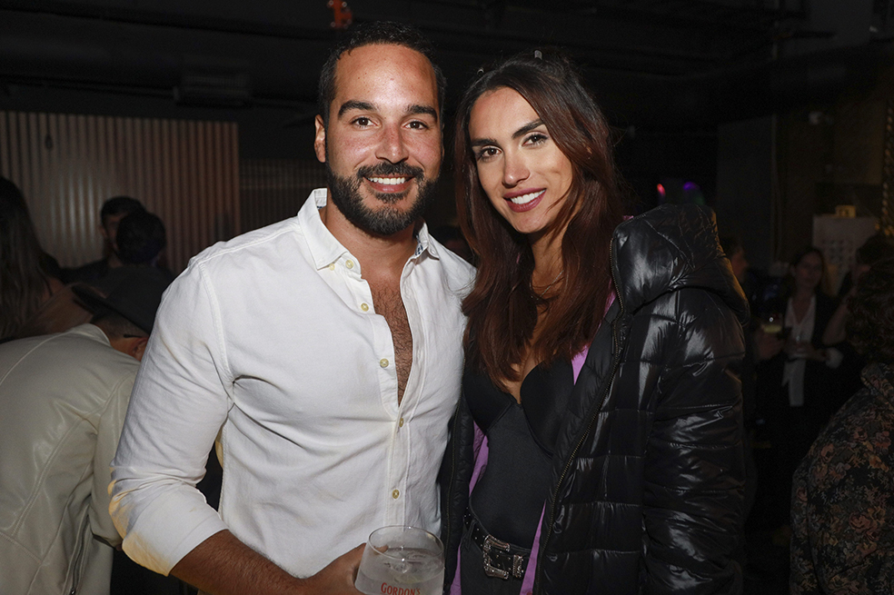 Carlos Donado y Isabella Santiago Lanzamiento Clandestino Bar