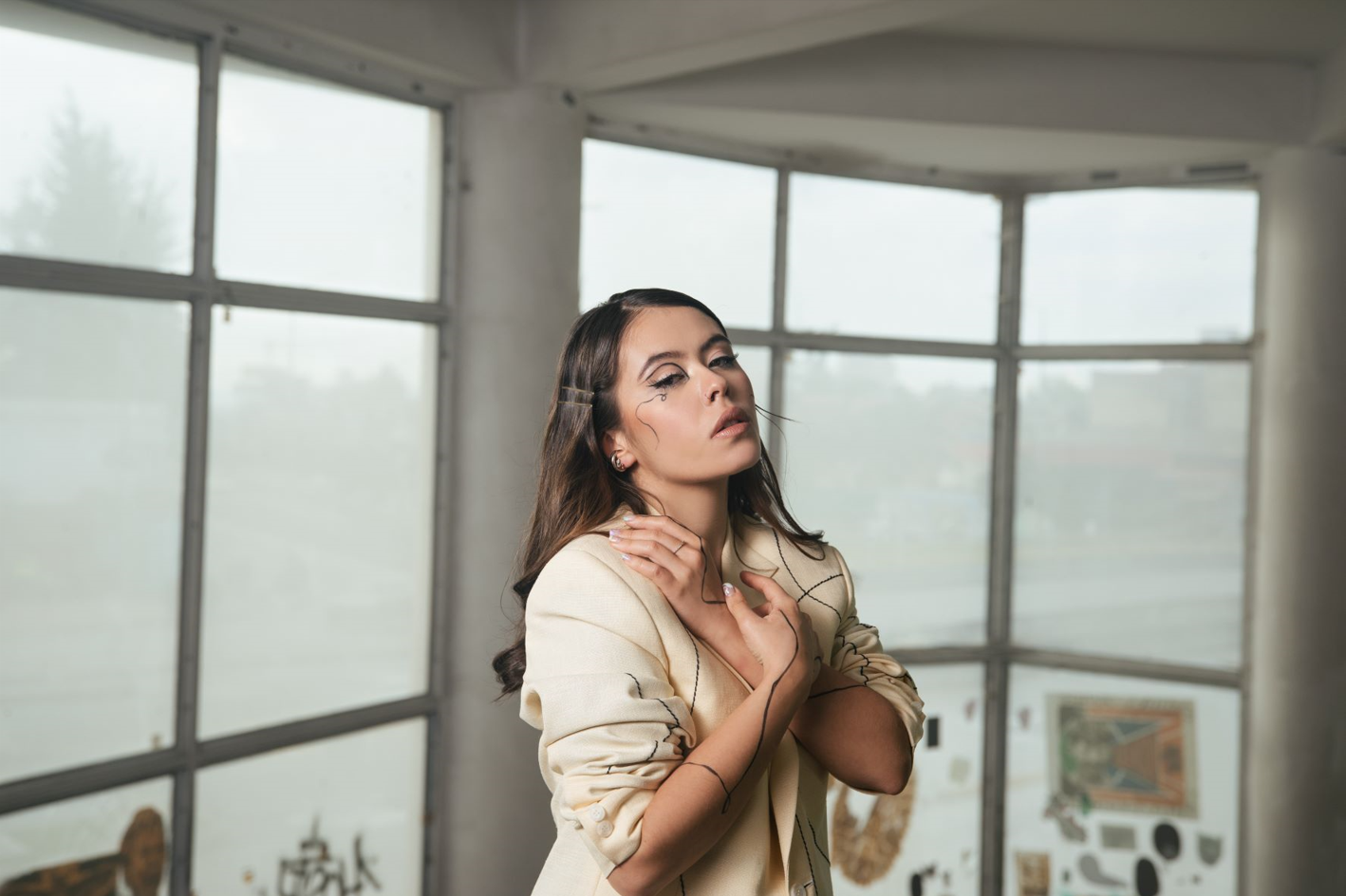 Juliana presenta su nuevo video “Cometa”