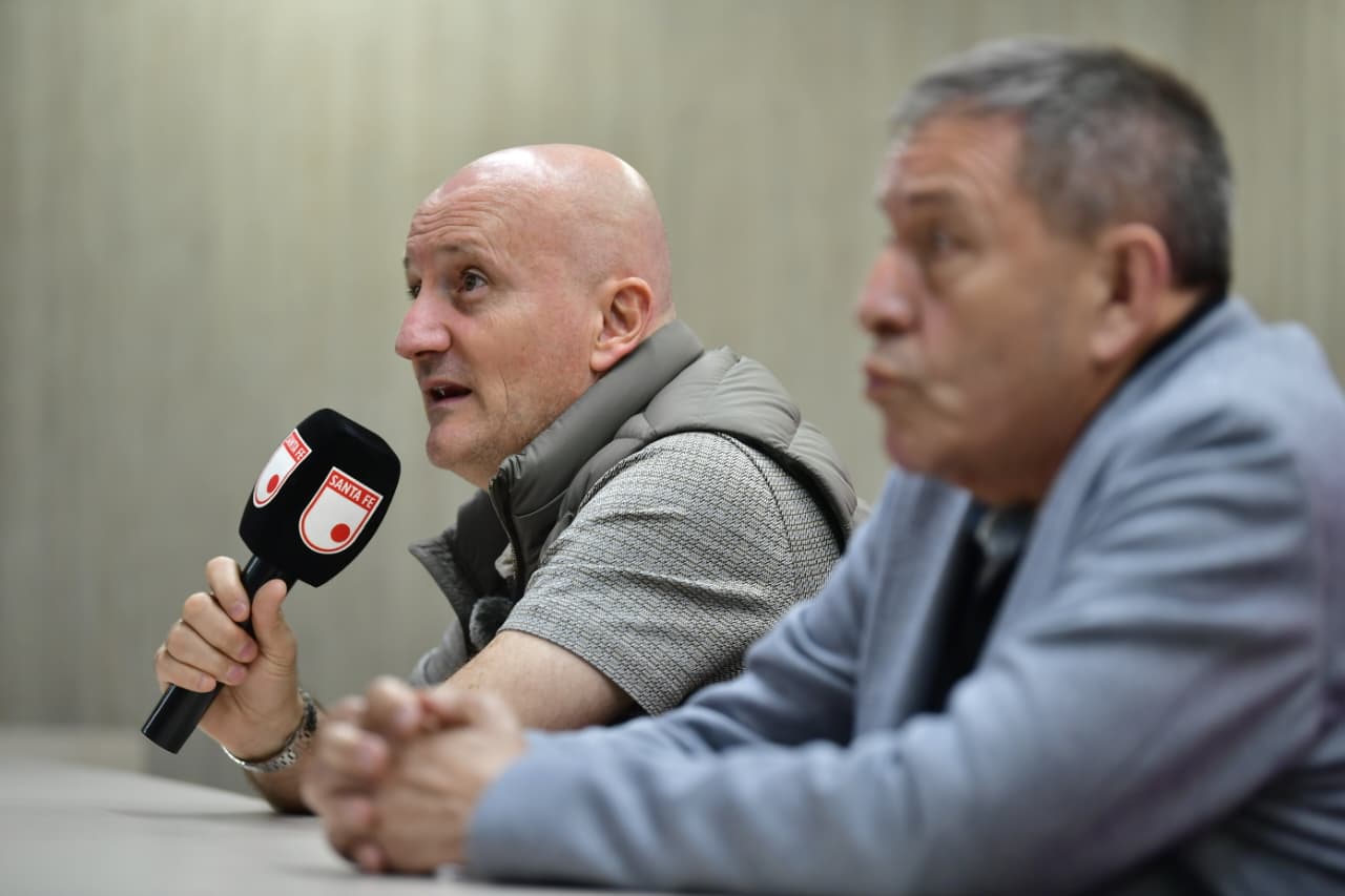El primer reto de Pablo Repetto como técnico de Santa Fe será el titulo de la Superliga aún con rival por definir.