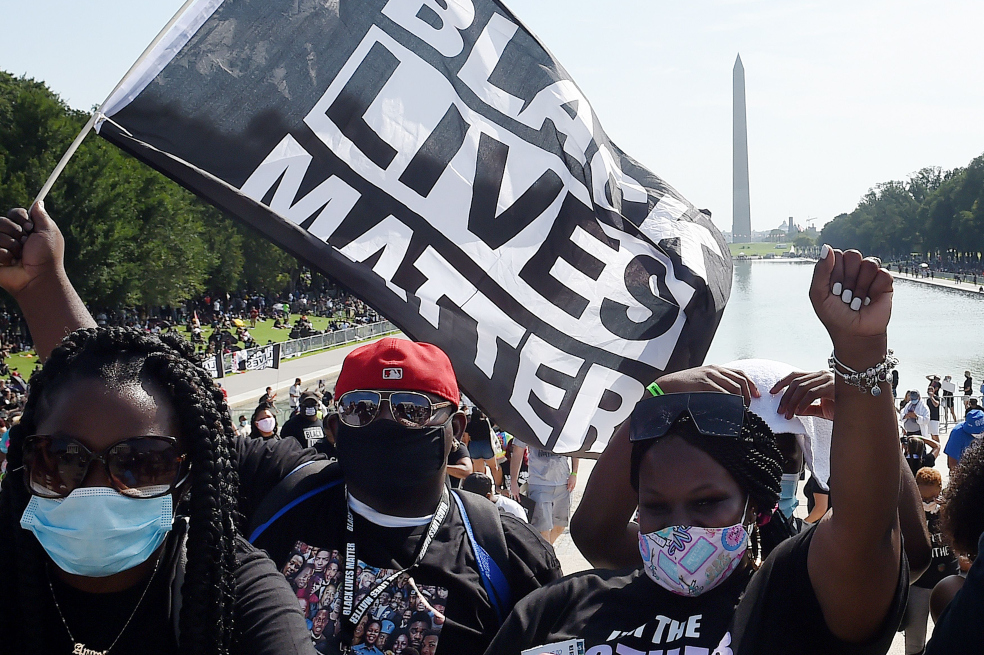 La masiva manifestación antirracista en Washington que acorrala a Donald Trump