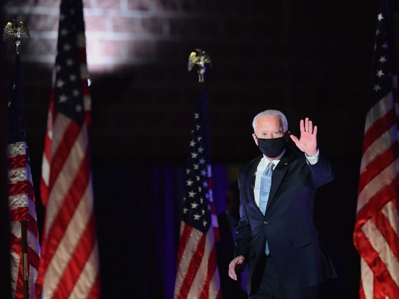  Joe Biden ha prometido empezar a corregir los errores en las políticas sanitarias de Trump cuanto antes. / AFP
