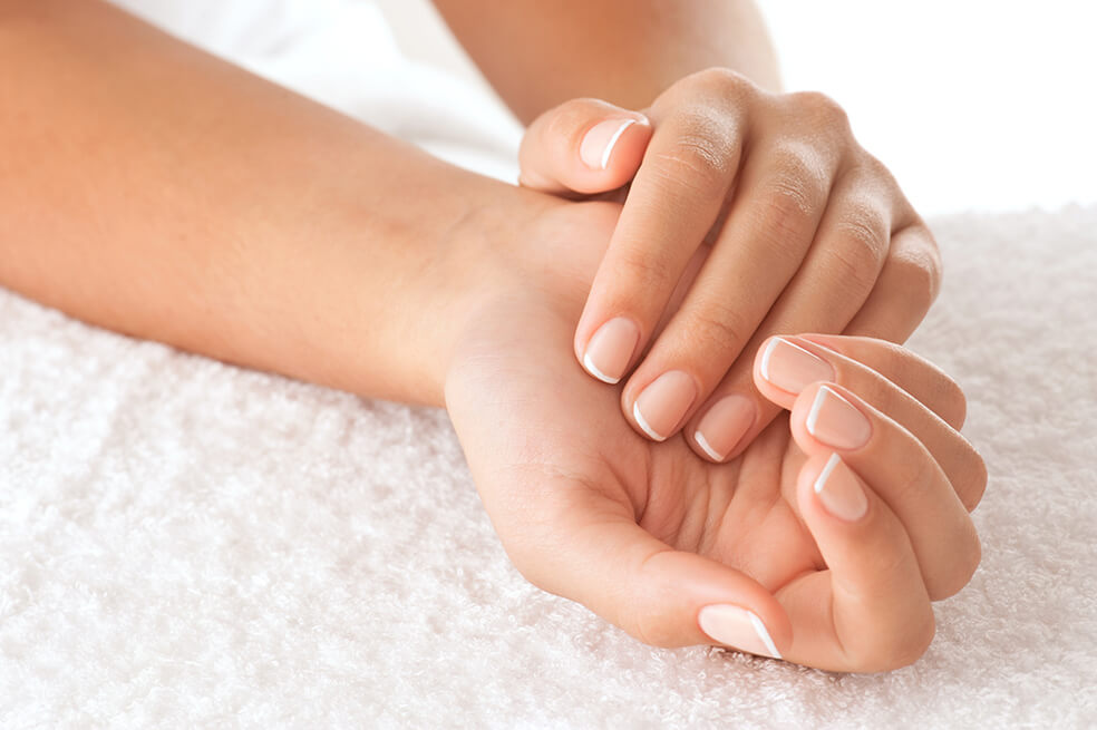 ¿Cómo tratar los hongos en las uñas?