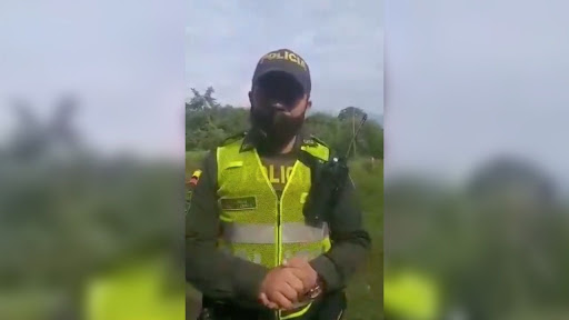 Mamá de policía que se negó a realizar desalojo en Cali pide que no lo sancionen