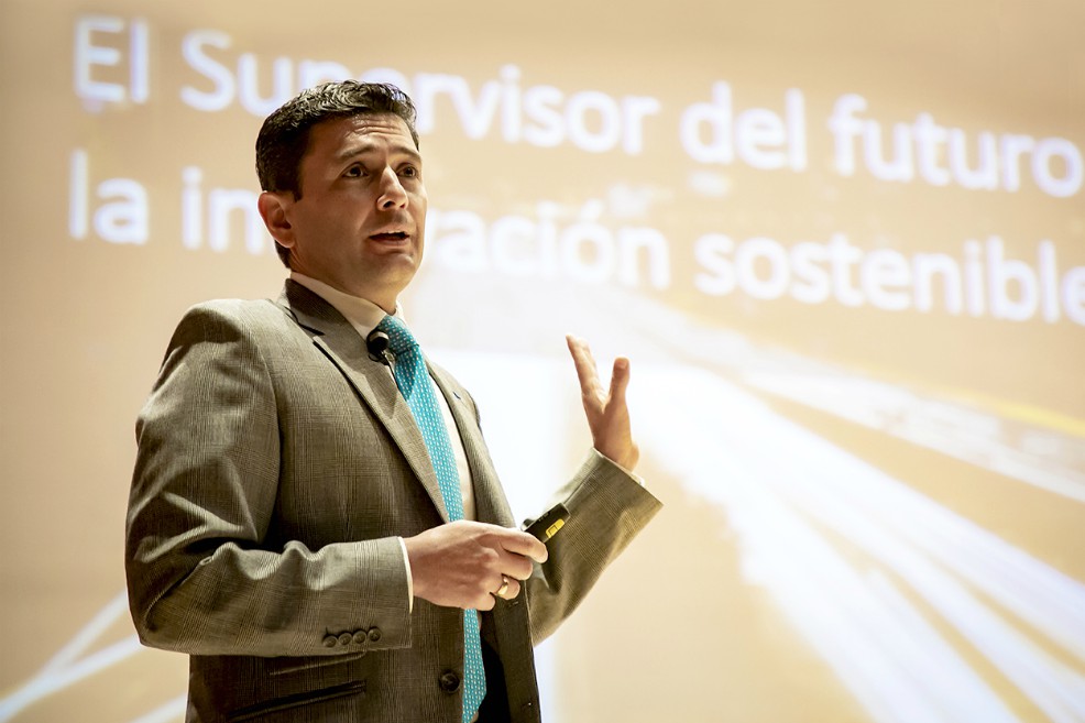 Superfinanciera denuncia cuentas de Twitter que invitan a retirar ahorros