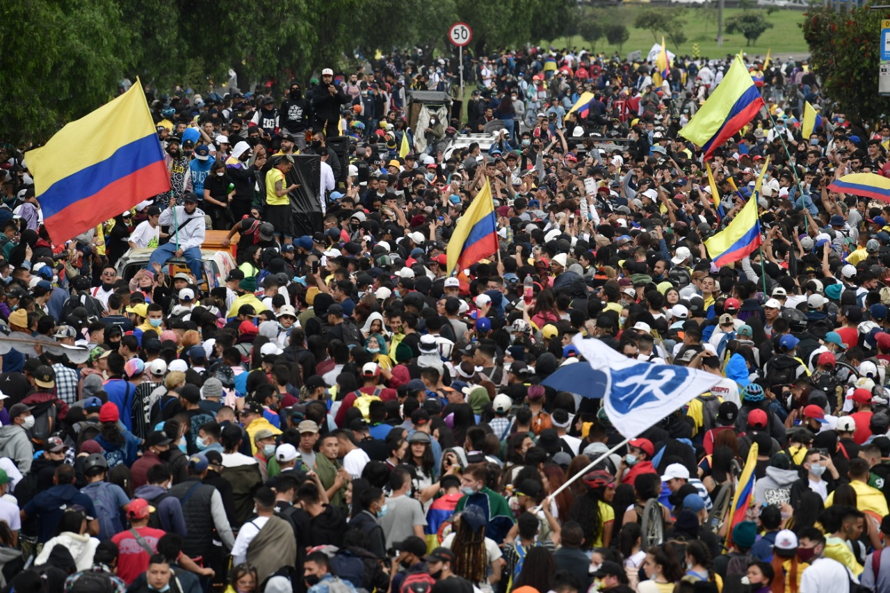 ¿Realmente las protestas sociales aumentaron los casos de COVID-19?