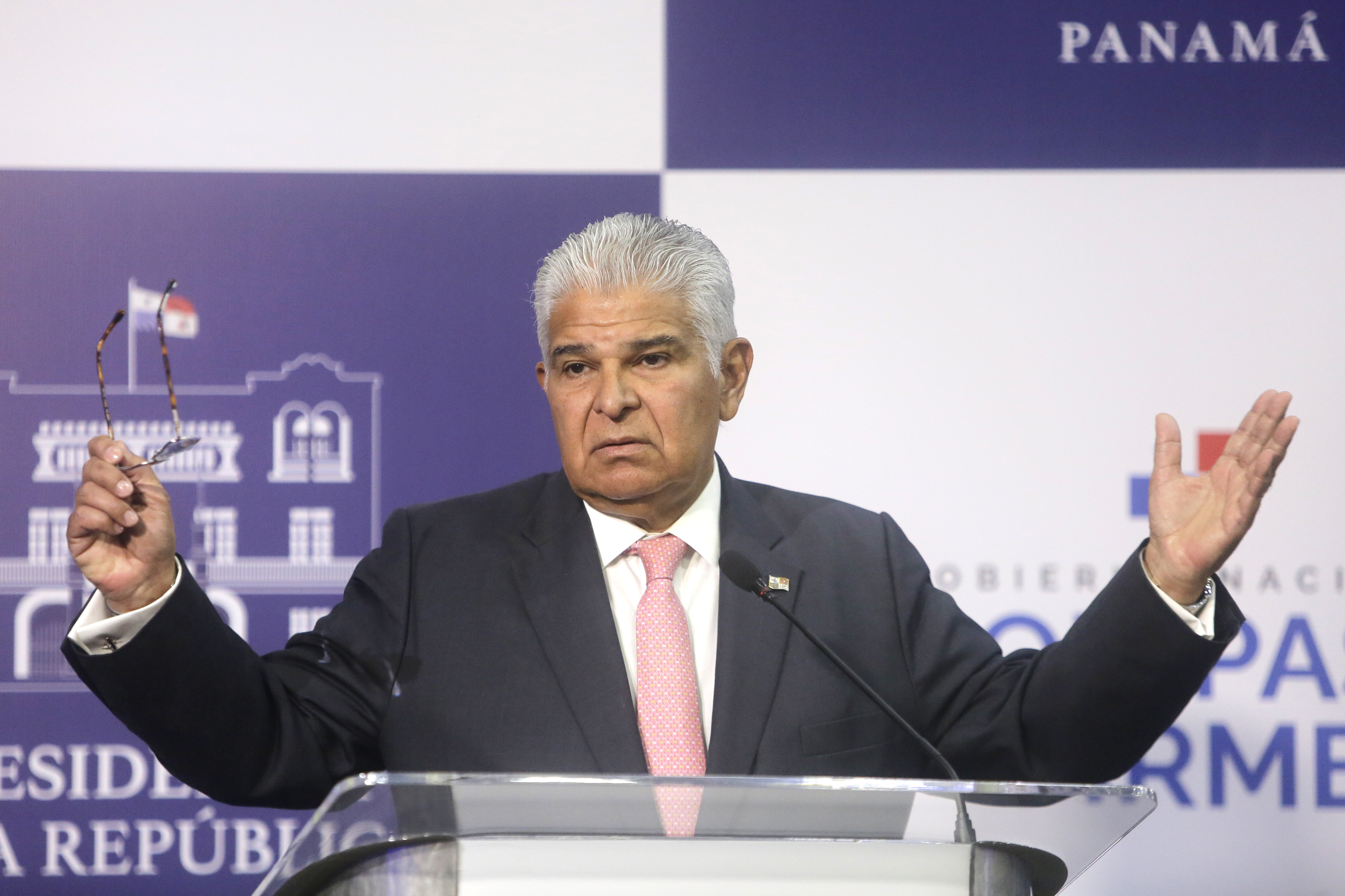 Costa Rica y Panamá comenzaron a trasladar migrantes que desisten de ir a EE. UU.