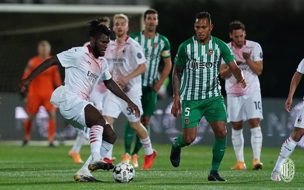 Tras 24 penaltis, el Milan se clasificó a la fase de grupos de la Europa League