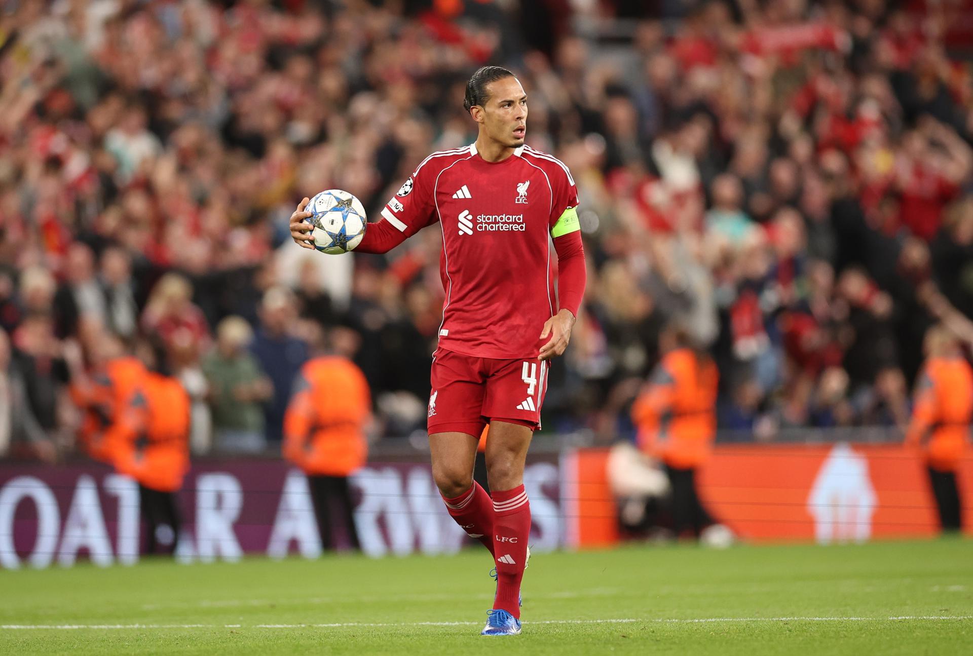 LIVERPOOL (United Kingdom), 17/09/2025.- Liverpool's Virgil van Dijk reacts during the UEFA Champions League league phase match between Liverpool and Atletico Madrid in Liverpool, Britain, 17 September 2025. (Liga de Campeones, Reino Unido) EFE/EPA/ADAM VAUGHAN