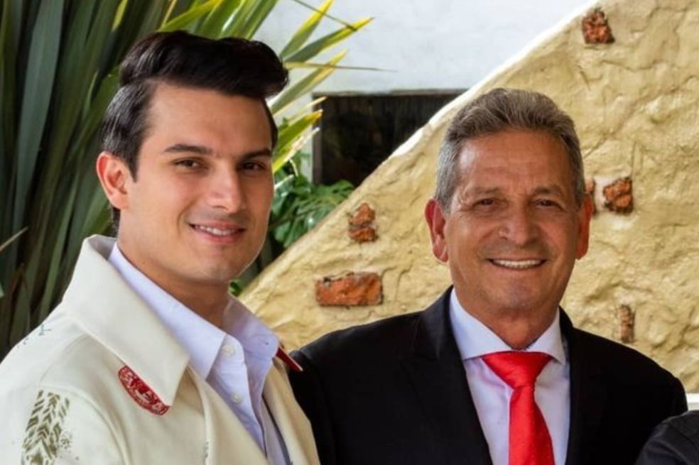 Pipe Bueno recordó con lágrimas cuando trabajó con Darío Gómez