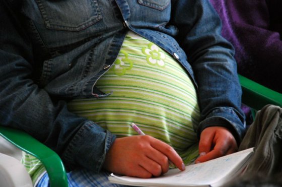 Mujer en Cartagena inventó que estaba embarazada con barriga de trapo