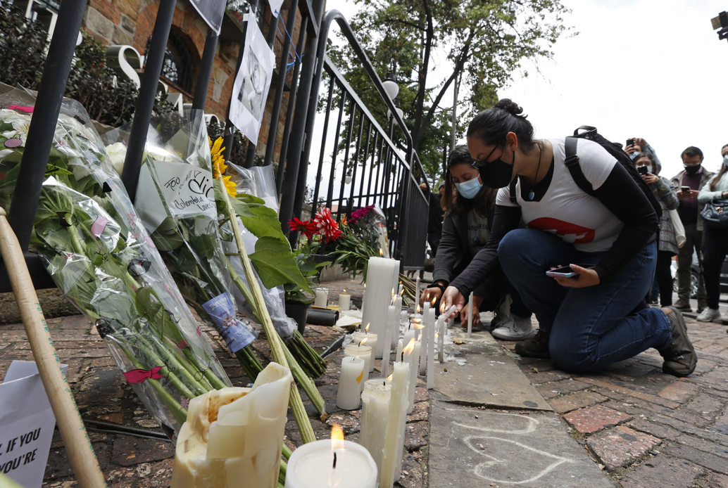 Emotiva despedida y homenaje de los fans a Taylor Hawkins en Bogotá