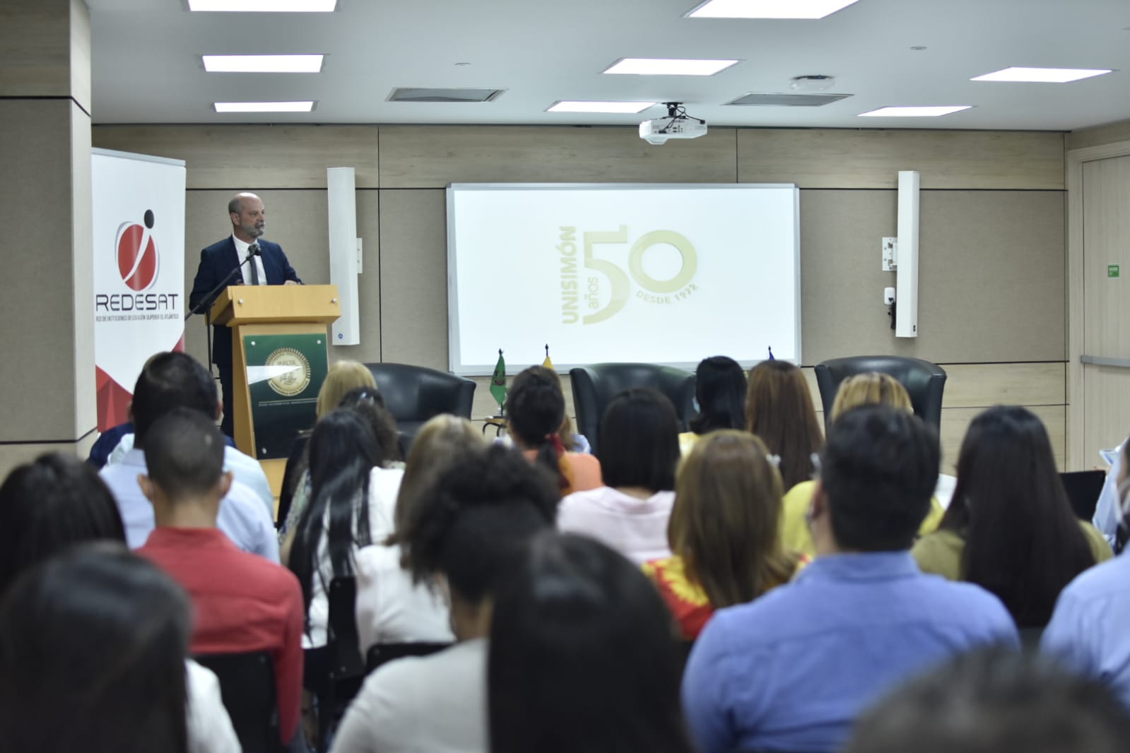 Jean-Michel Blanquer, en el Distrito de Conocimiento e Innovación, Eureka, de la Universidad Simón Bolívar.