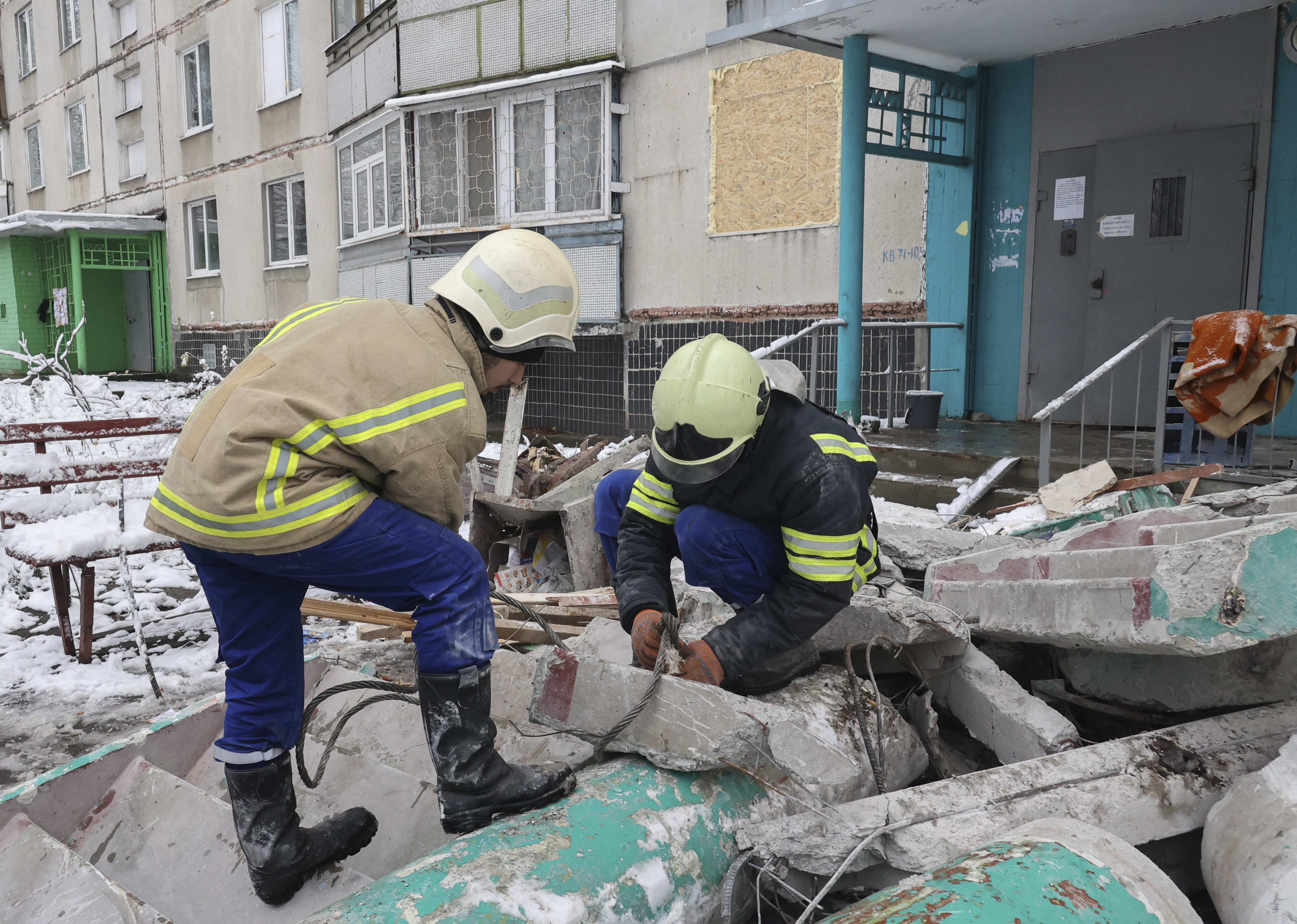 El invierno se acerca: carrera para restablecer la electricidad en Ucrania