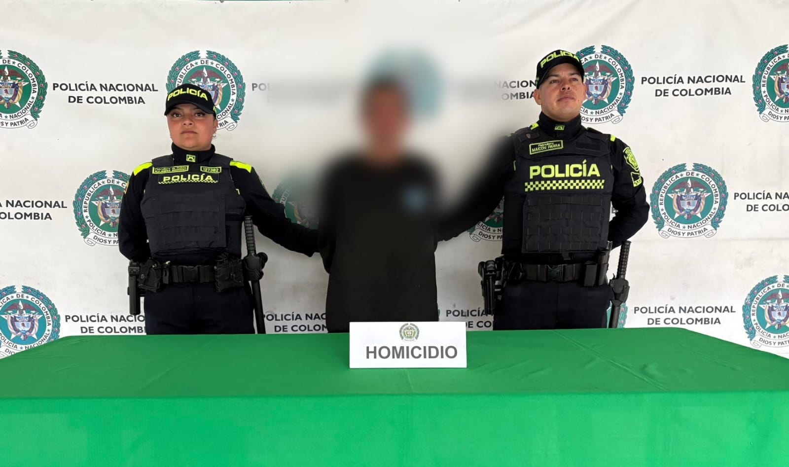Joven de 21 años es asesinado en medio de un robo cerca de la estación Héroes
