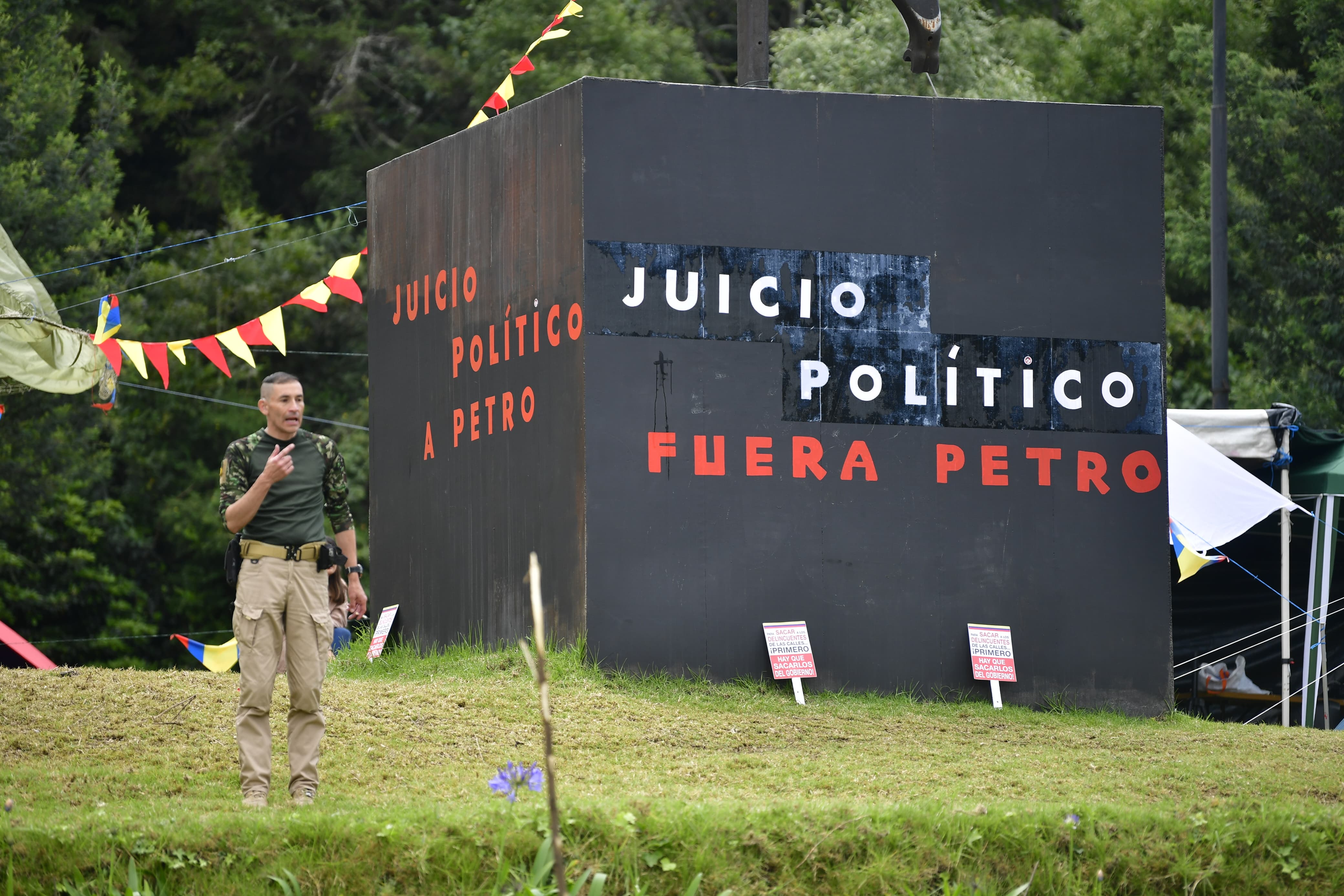 Protesta en la calle 100: las afectaciones al Monumento a Gandhi en Bogotá