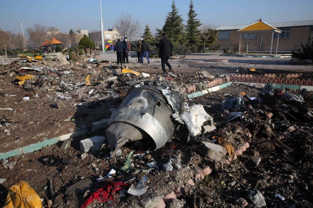 Los nuevos detalles sobre la misteriosa caída del avión ucraniano en Irán
