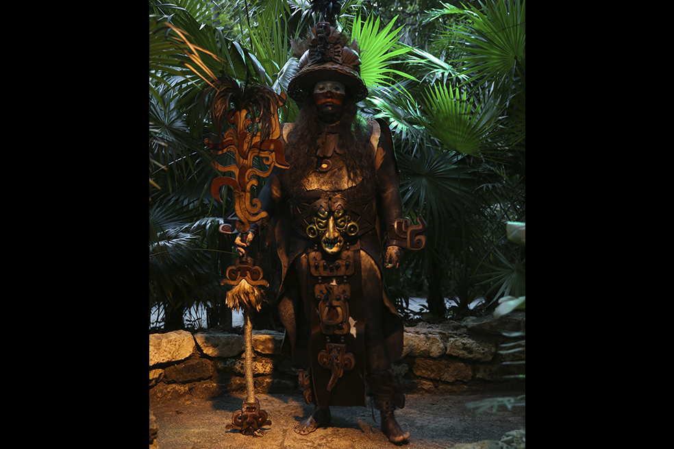 A93O3413 Actor Show Mexico espectacular Xcaret
