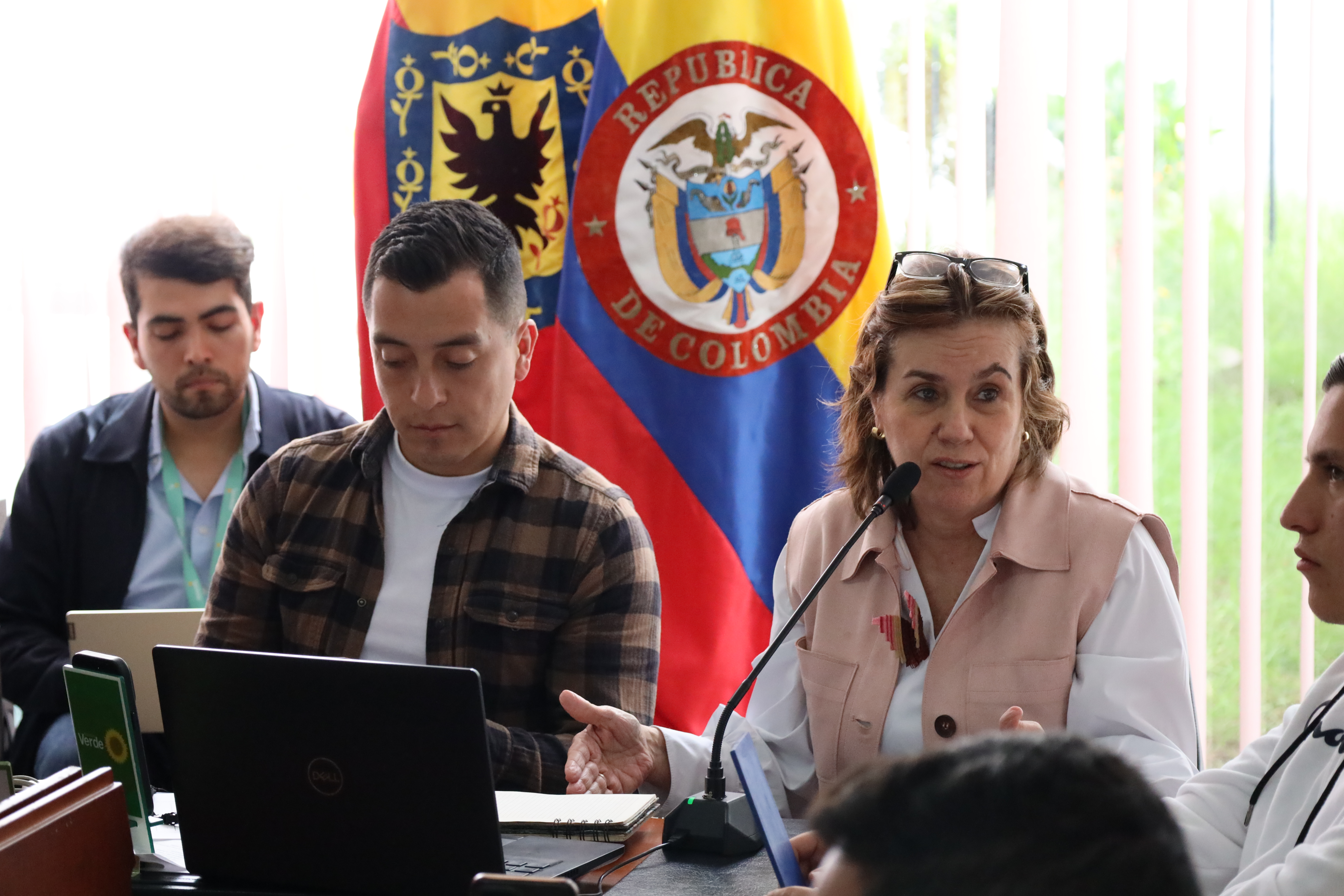 Sale la directora de la UAESP en medio de polémica y dudas por modelo de basuras