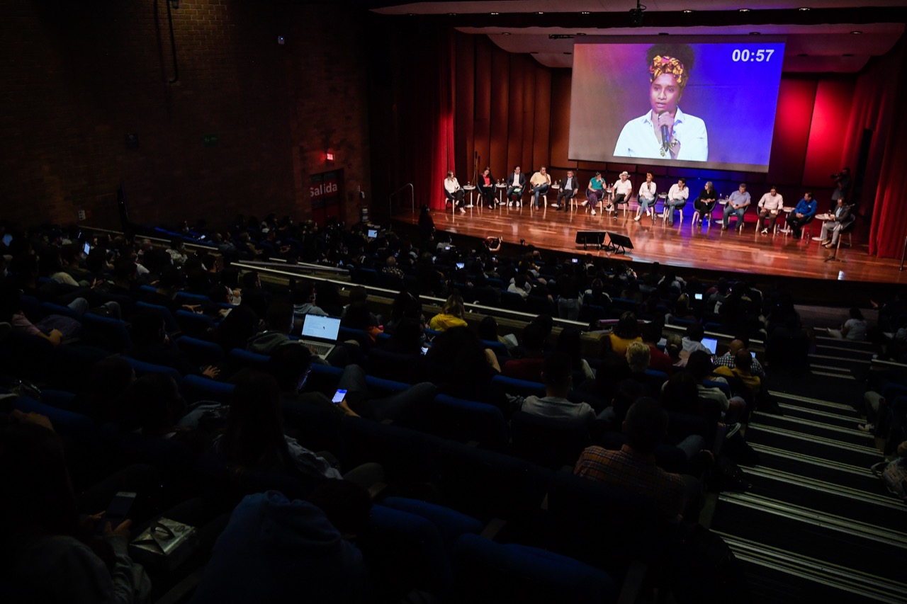 Debate de candidatos al Senado en Medellín.