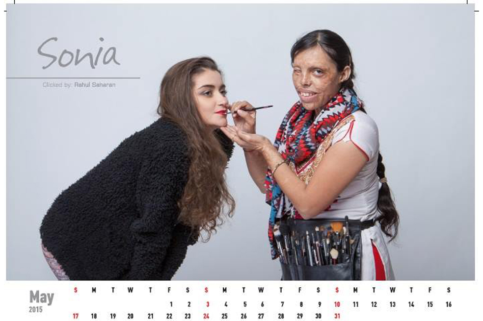 El calendario que ilustra los sueños de mujeres atacadas con ácido en la India